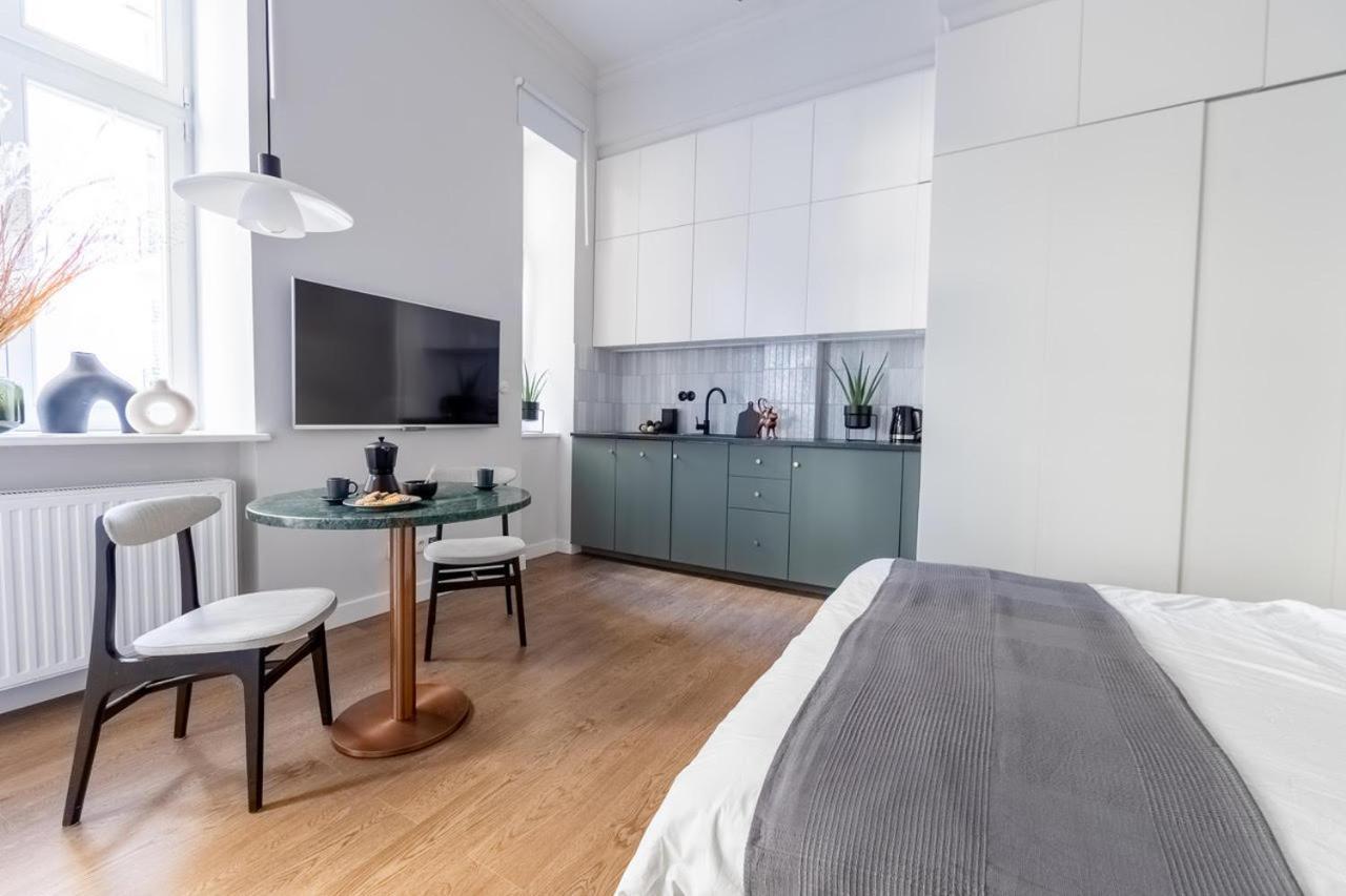 Lion Apartments - Premium Studio With Balcony 크라쿠프 외부 사진