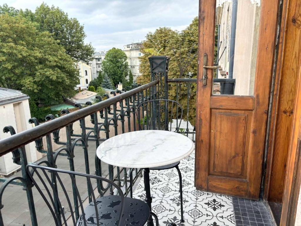 Lion Apartments - Premium Studio With Balcony 크라쿠프 외부 사진